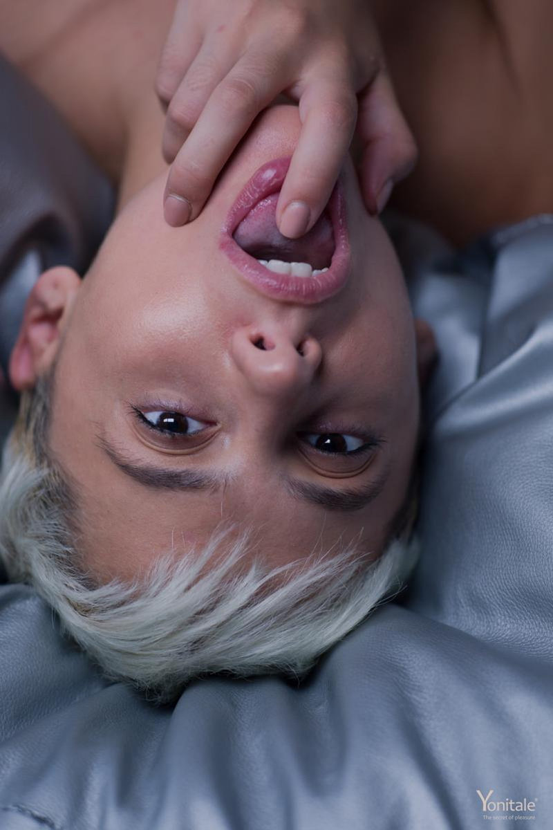 Юлия, 21